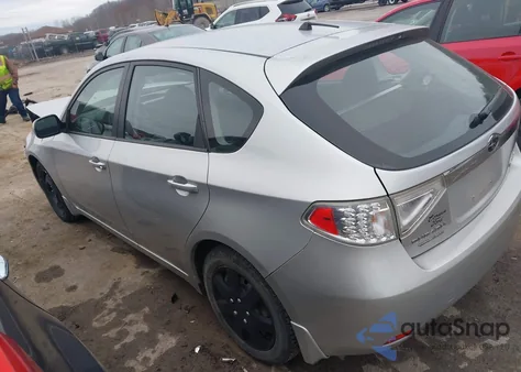 2011 Subaru Impreza 2.5I z USA, uszkodzony, nr VIN JF1GH6A66BH808800